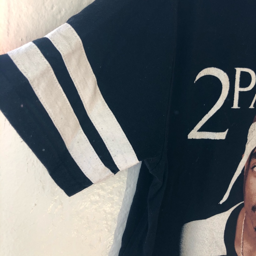2pac graphic tee - Picture 3 of 5
